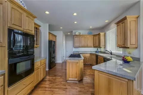 23190 Rickard Rd, Bend, OR 97702 photo 3