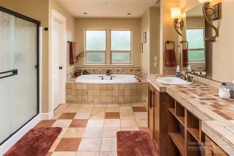 20967 Lava Flow Ln, Bend, OR 97701 photo 15