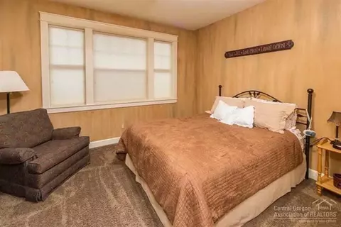 20967 Lava Flow Ln, Bend, OR 97701 photo 9