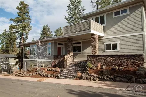 63148 Riverstone Dr, Bend, OR 97701 photo 3