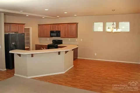 62000 Quail Run Pl, Bend, OR 97701 photo 4