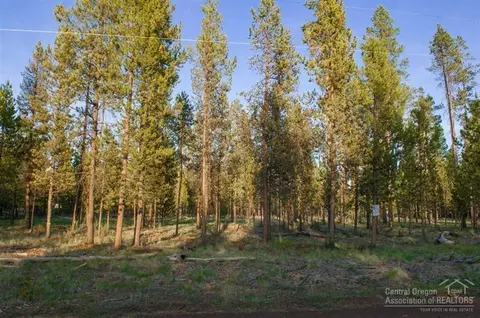 56006 Browning Dr, Bend, OR 97707 photo 1