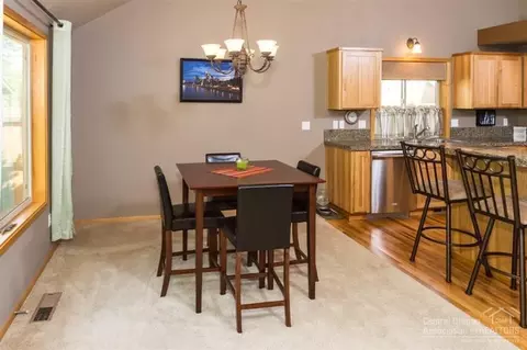 61351 Brianne Pl, Bend, OR 97702 photo 5