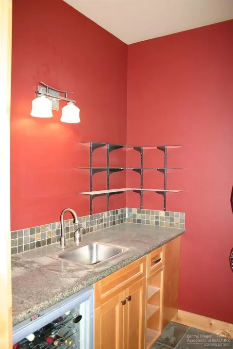 24185 Dodds Rd, Bend, OR 97701 photo 15