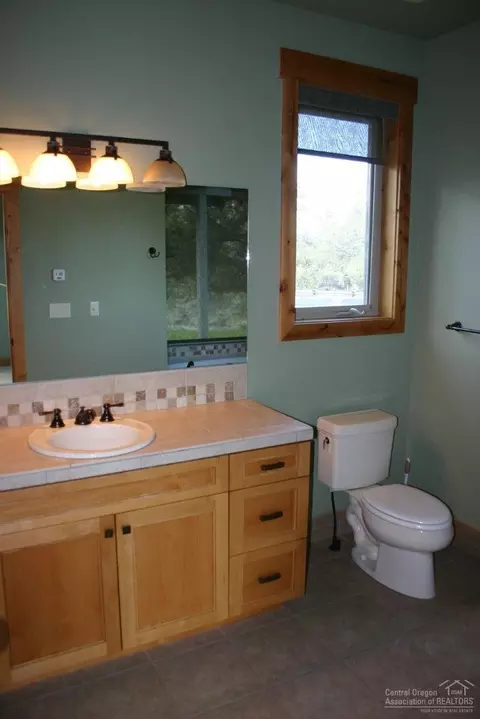 24185 Dodds Rd, Bend, OR 97701 photo 17