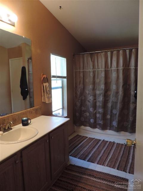 54740 Robin Ln, Bend, OR 97707 photo 12