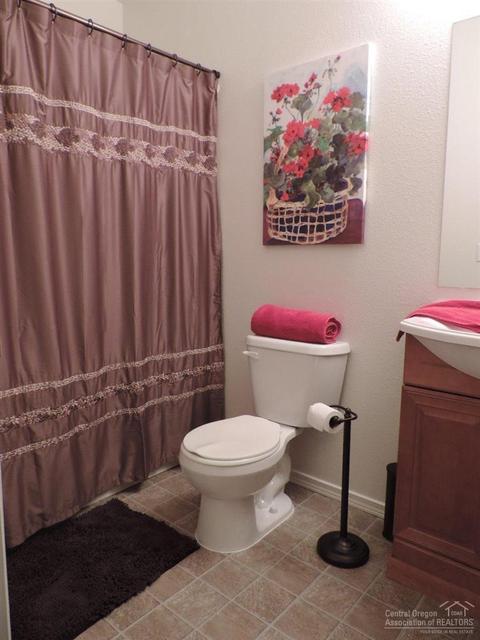 54740 Robin Ln, Bend, OR 97707 photo 17