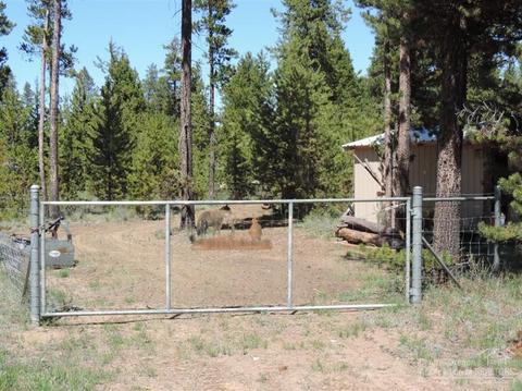 54740 Robin Ln, Bend, OR 97707 photo 6