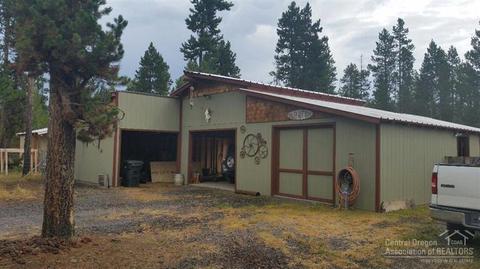 54740 Robin Ln, Bend, OR 97707 photo 3