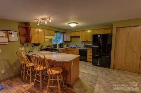 16095 Strawn Rd, La Pine, OR 97739 photo 9
