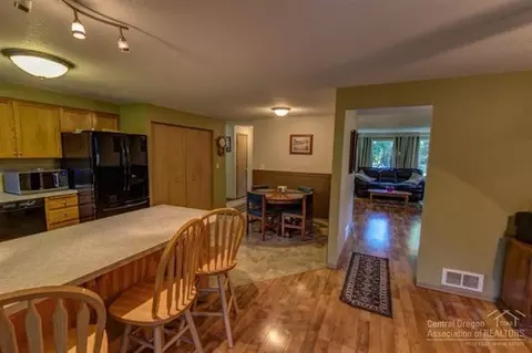 16095 Strawn Rd, La Pine, OR 97739 photo 10