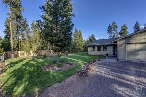 16095 Strawn Rd, La Pine, OR 97739 photo 2