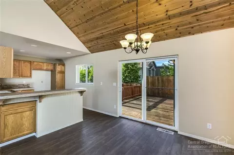 3182 NE Post Ave, Bend, OR 97701 photo 6