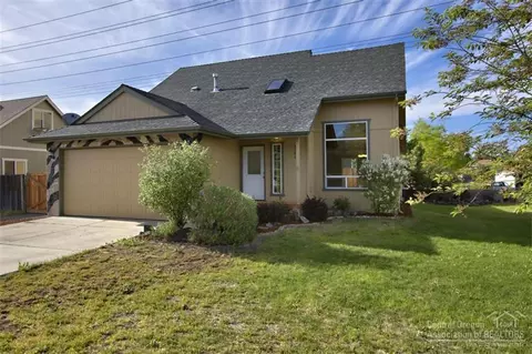 3182 NE Post Ave, Bend, OR 97701 photo 3