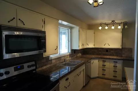 61210 SE Parrell Rd, Bend, OR 97702 photo 9