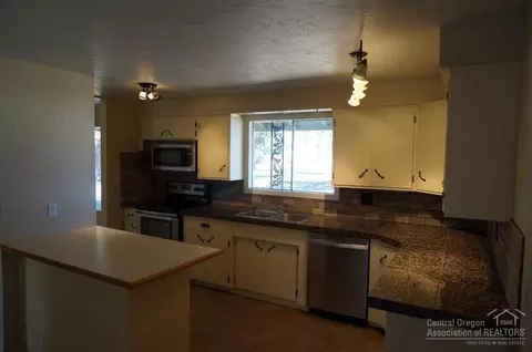 61210 SE Parrell Rd, Bend, OR 97702 photo 10