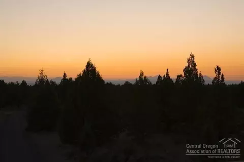 60870 Groff Rd, Bend, OR 97702 photo 4
