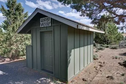 60870 Groff Rd, Bend, OR 97702 photo 22