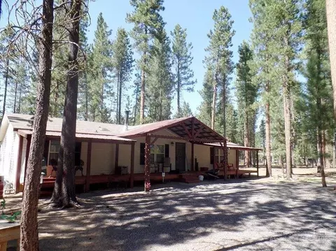 52355 Red Currant, La Pine, OR 97739 photo 2
