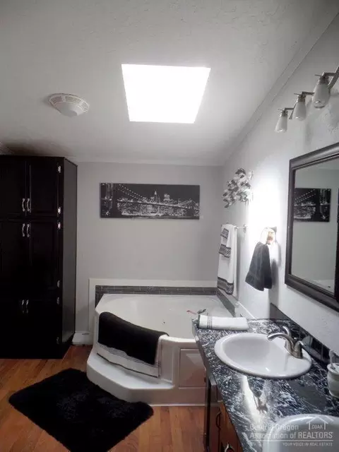 52355 Red Currant, La Pine, OR 97739 photo 9