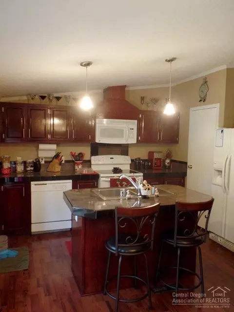 52355 Red Currant, La Pine, OR 97739 photo 6