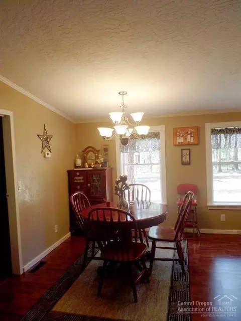 52355 Red Currant, La Pine, OR 97739 photo 8