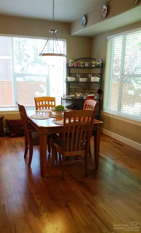 61155 Kepler St, Bend, OR 97702 photo 12