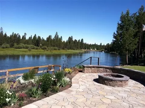 55571 Big River Dr, Bend, OR 97707 photo 9