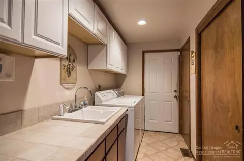 55571 Big River Dr, Bend, OR 97707 photo 21