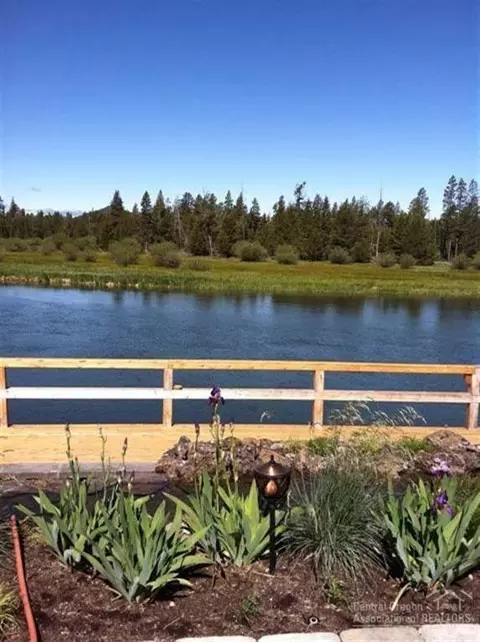 55571 Big River Dr, Bend, OR 97707 photo 4