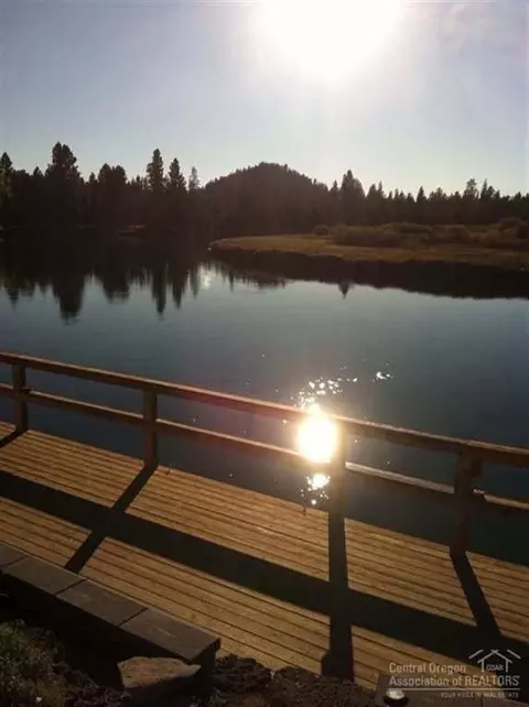 55571 Big River Dr, Bend, OR 97707 photo 2
