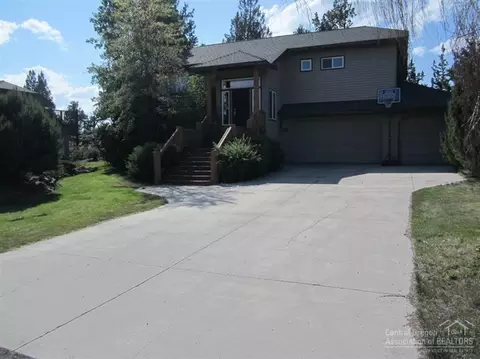 64718 Alcor Pl, Bend, OR 97701 photo 3