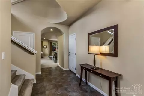 20086 Stonegate Dr, Bend, OR 97702 photo 4