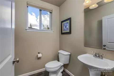 20086 Stonegate Dr, Bend, OR 97702 photo 10