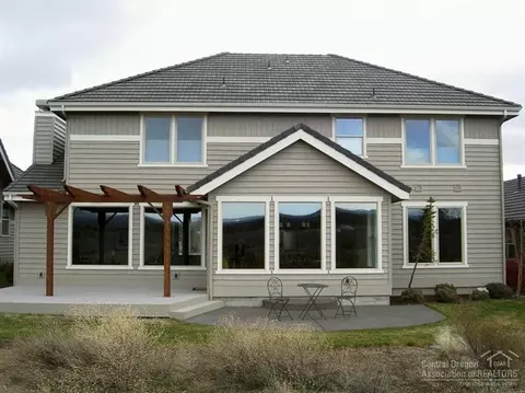 61861 Fall Creek Loop, Bend, OR 97702 photo 18