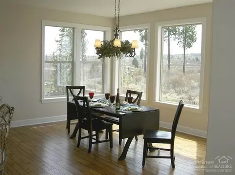 61861 Fall Creek Loop, Bend, OR 97702 photo 10