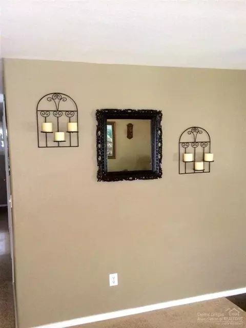 20002 Powers Rd, Bend, OR 97702 photo 4