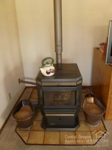 18076 4th Ave, Bend, OR 97701 photo 7