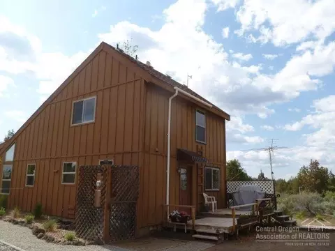 18076 4th Ave, Bend, OR 97701 photo 2
