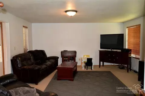 15995 Old Mill Rd, La Pine, OR 97739 photo 9