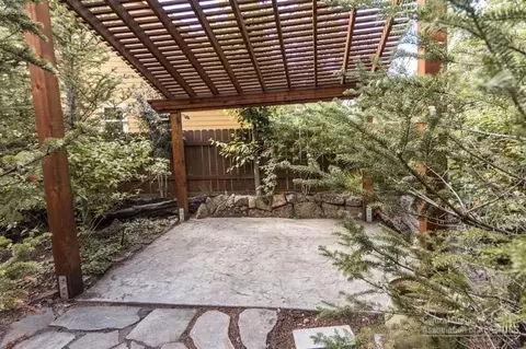 20936 Crystal Ct, Bend, OR 97701 photo 22