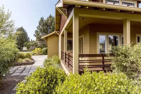 20936 Crystal Ct, Bend, OR 97701 photo 3
