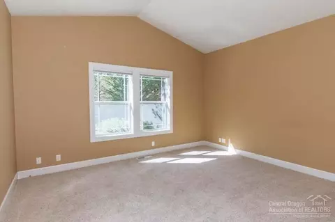 20936 Crystal Ct, Bend, OR 97701 photo 13
