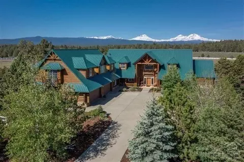 18540 Plainview Rd, Bend, OR 97701 photo 1