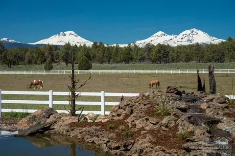 18540 Plainview Rd, Bend, OR 97701 photo 16