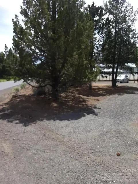61373 Benham Rd, Bend, OR 97702 photo 5