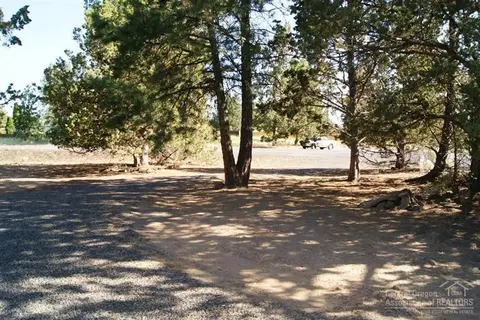 61373 Benham Rd, Bend, OR 97702 photo 8