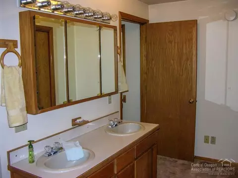 60345 Cinder Butte Rd, Bend, OR 97702 photo 6