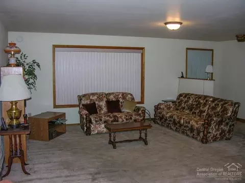 60345 Cinder Butte Rd, Bend, OR 97702 photo 3