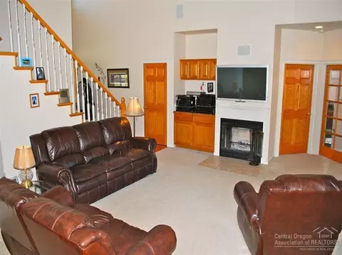 21057 Arid Ave, Bend, OR 97701 photo 5